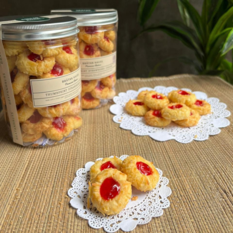 Thumbprint Strawberry Cheese